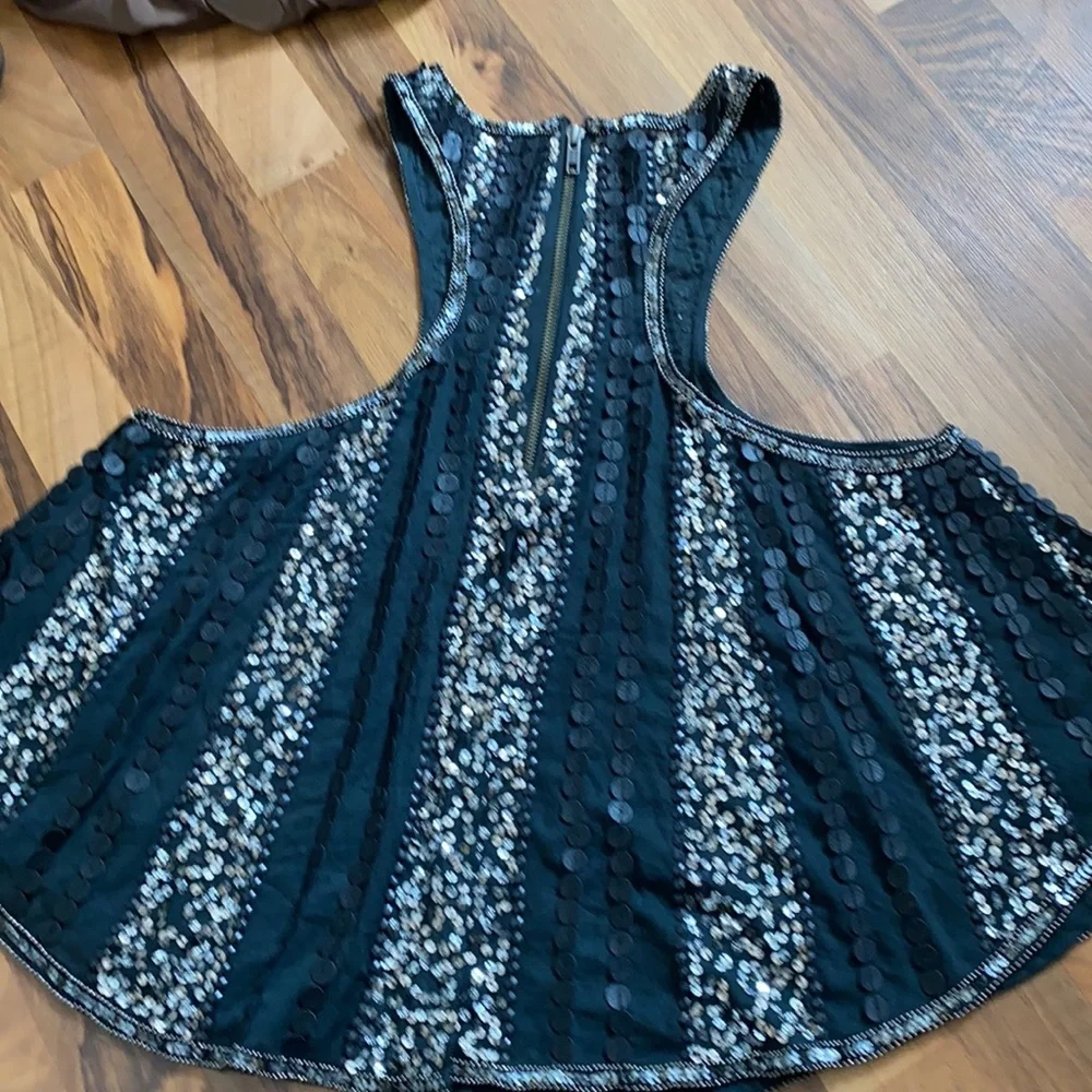 Pins & Needles sequin swing tank top silver - Picture 4 of 7